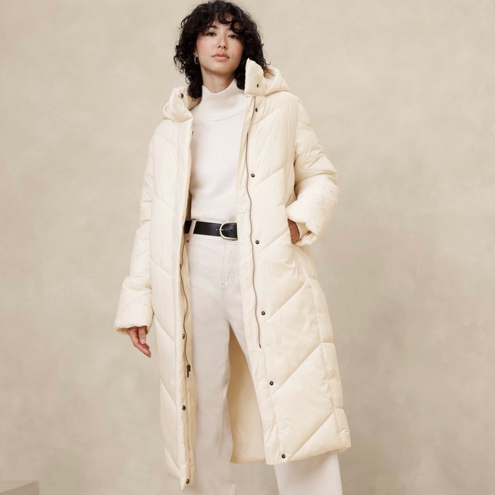 Banana Republic Factory Women's Cream Long Puffer Jacket